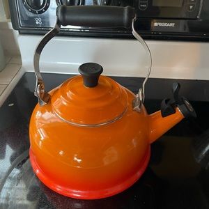 Le Creuset kettle